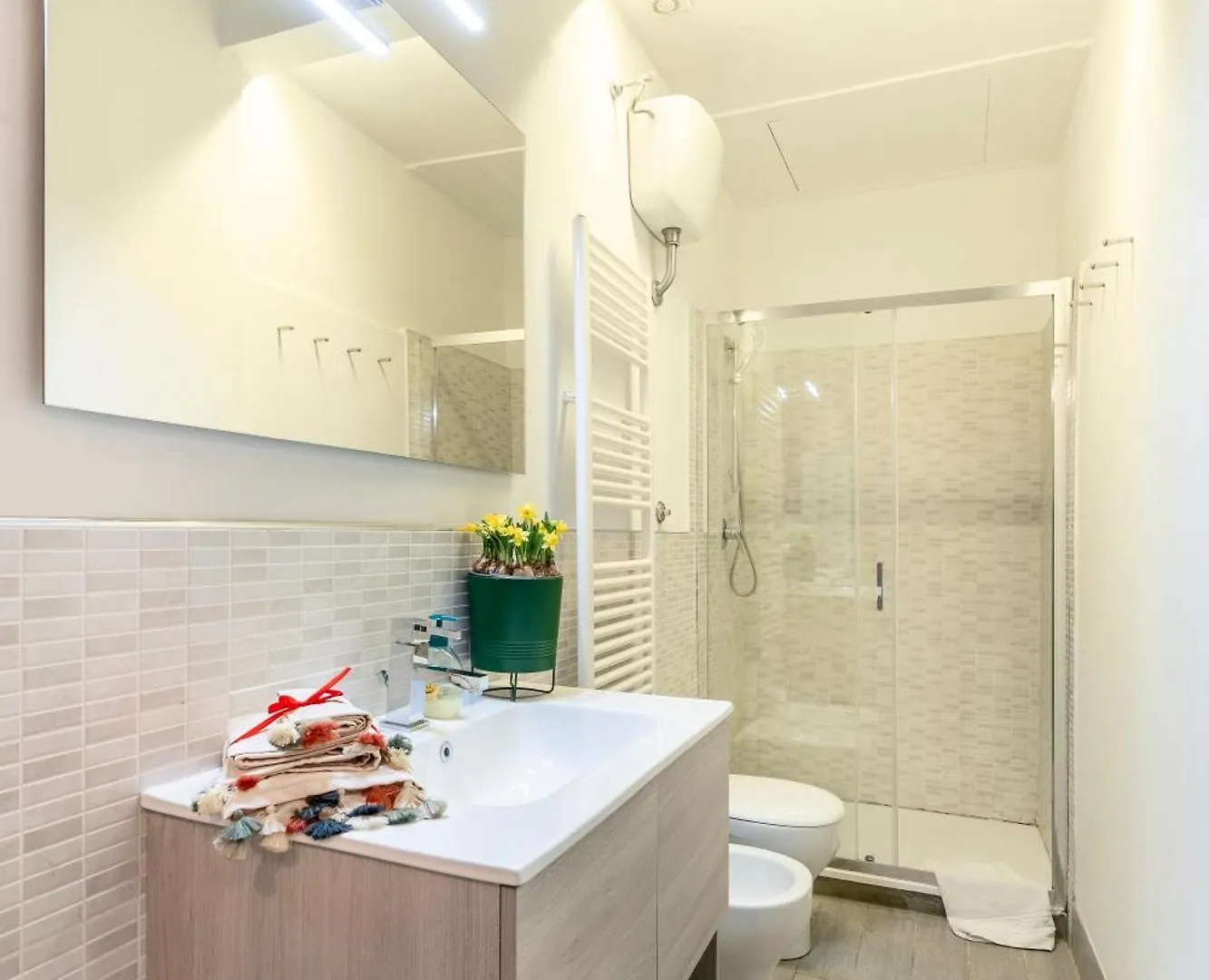 Historic Apartment Borgo Ognissanti, 8 Флоренция