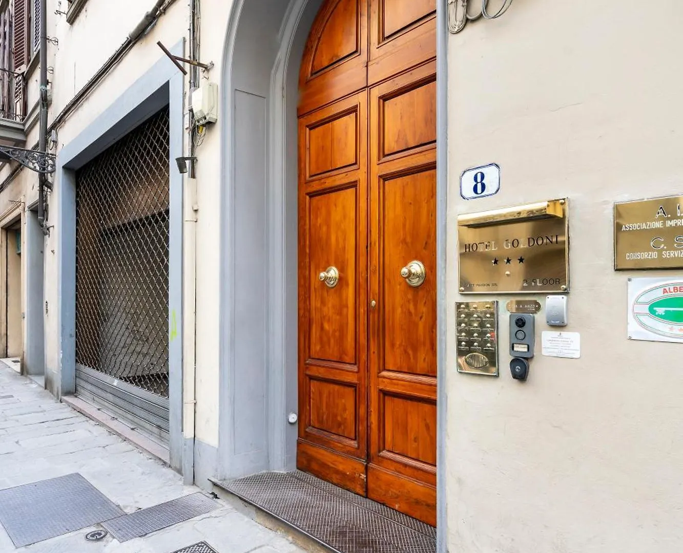 Historic Apartment Borgo Ognissanti, 8 Флоренция