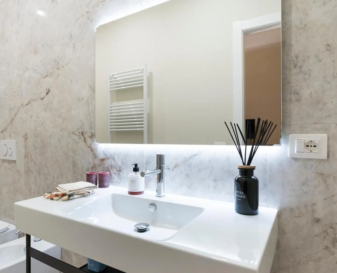 Historic Apartment Borgo Ognissanti, 8 Флоренция